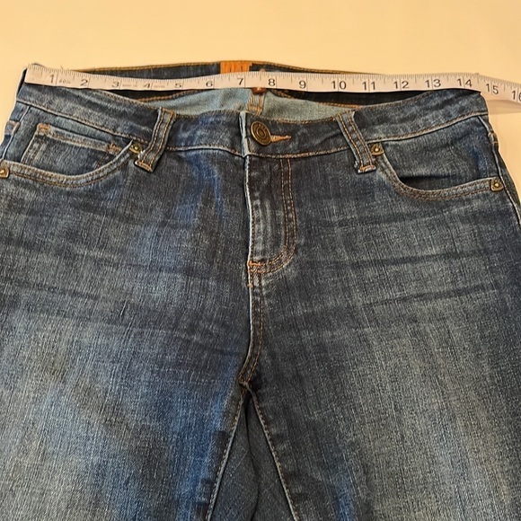 Kut From The Kloth Cuffed Hem Mid Rise Size 2 - Picture 4 of 16